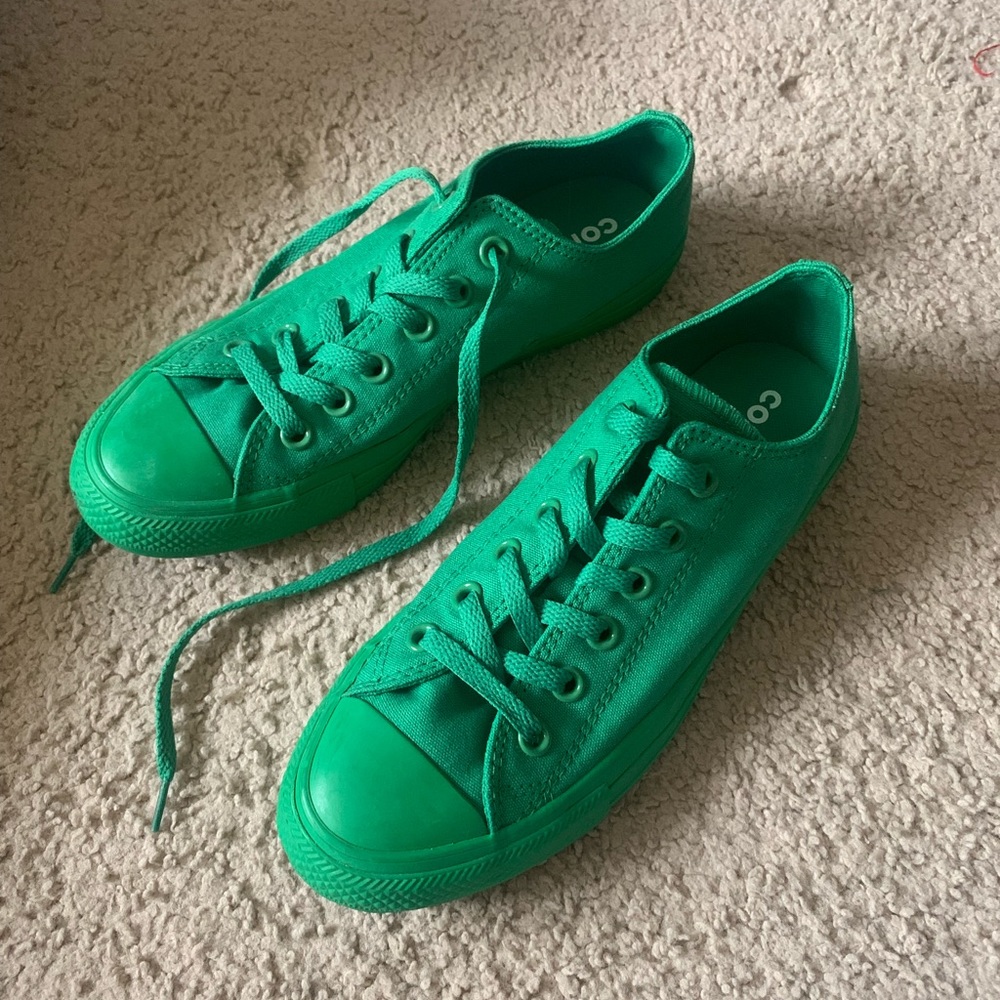 Monochrome Chuck Taylor Converse All Star Lo